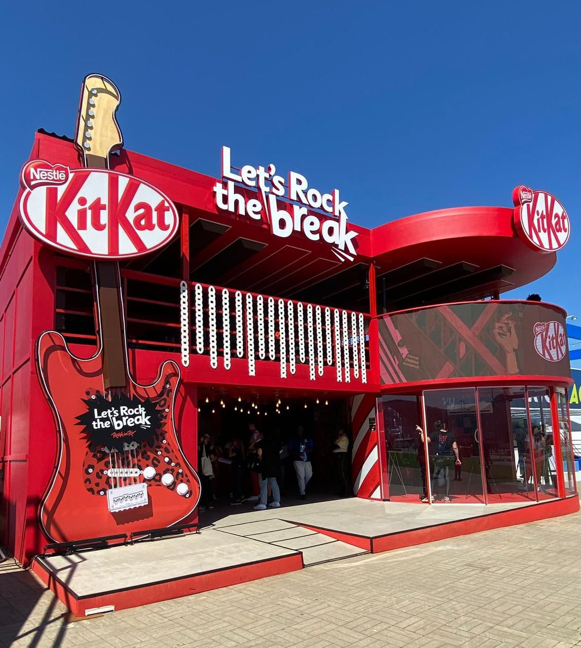 KIT KAT cenografia wf arte em ferro